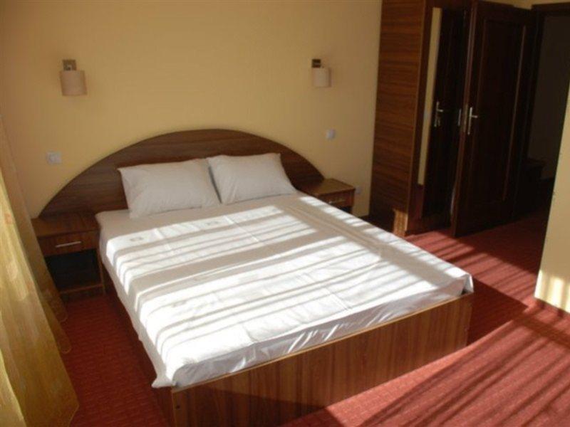 Hotel Coliseum Calafat Zewnętrze zdjęcie